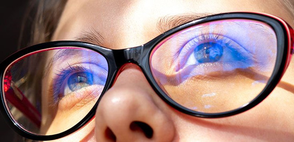 Glasses with Blue-cut lenses